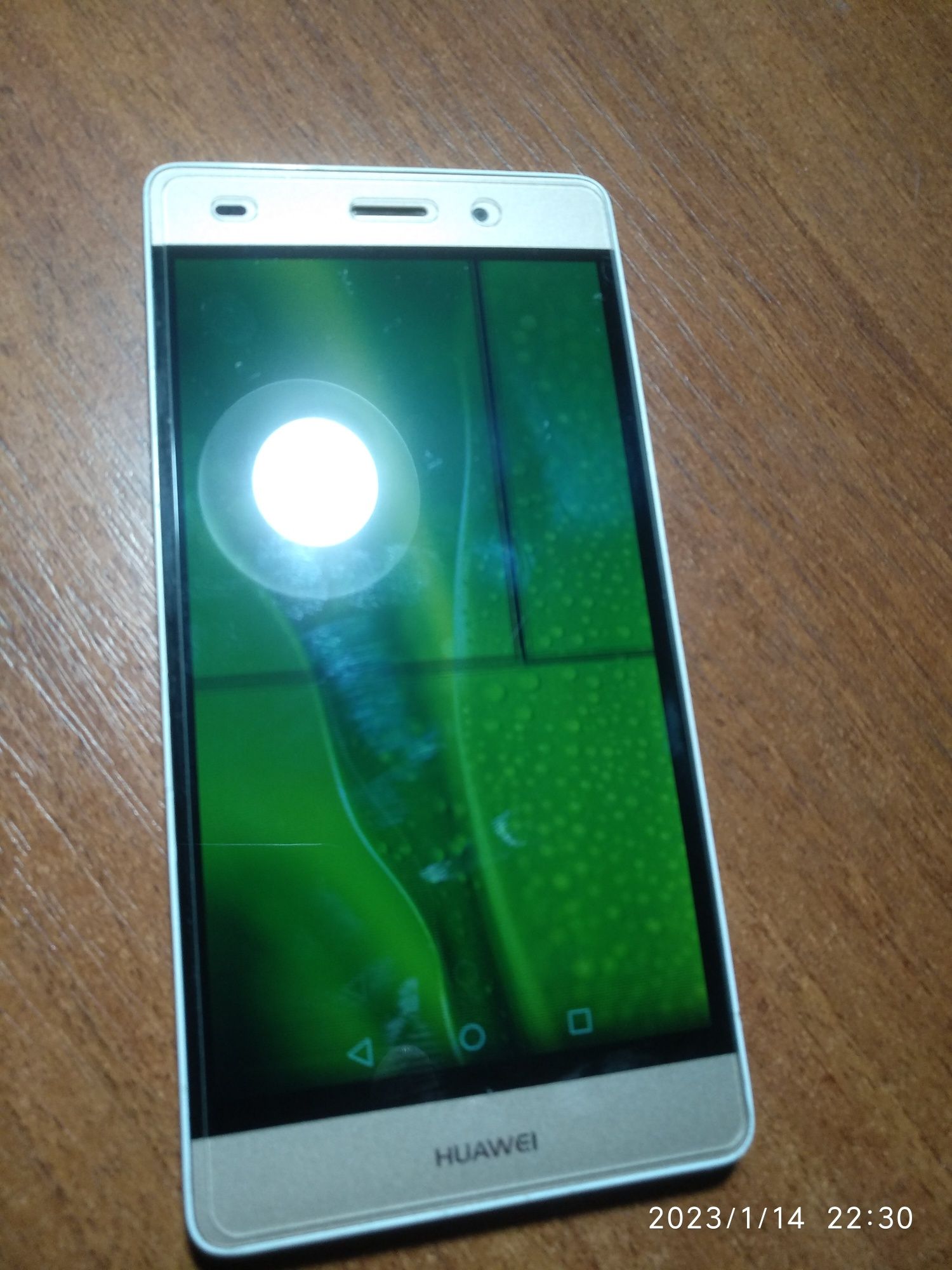 Huawei P8 Lite смартфон