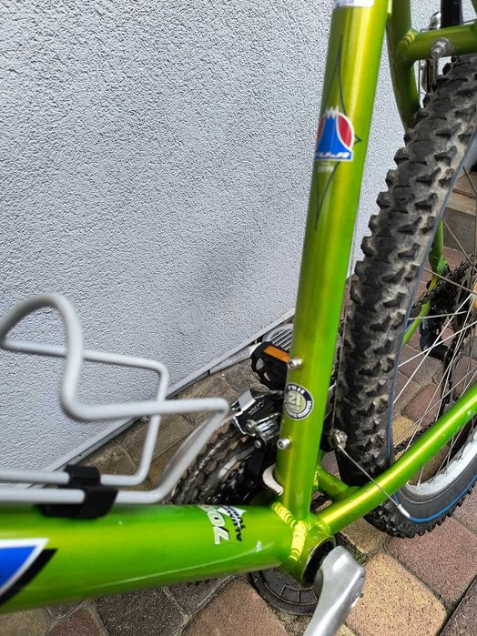 Rower trekkingowy japońskiej marki Fuji