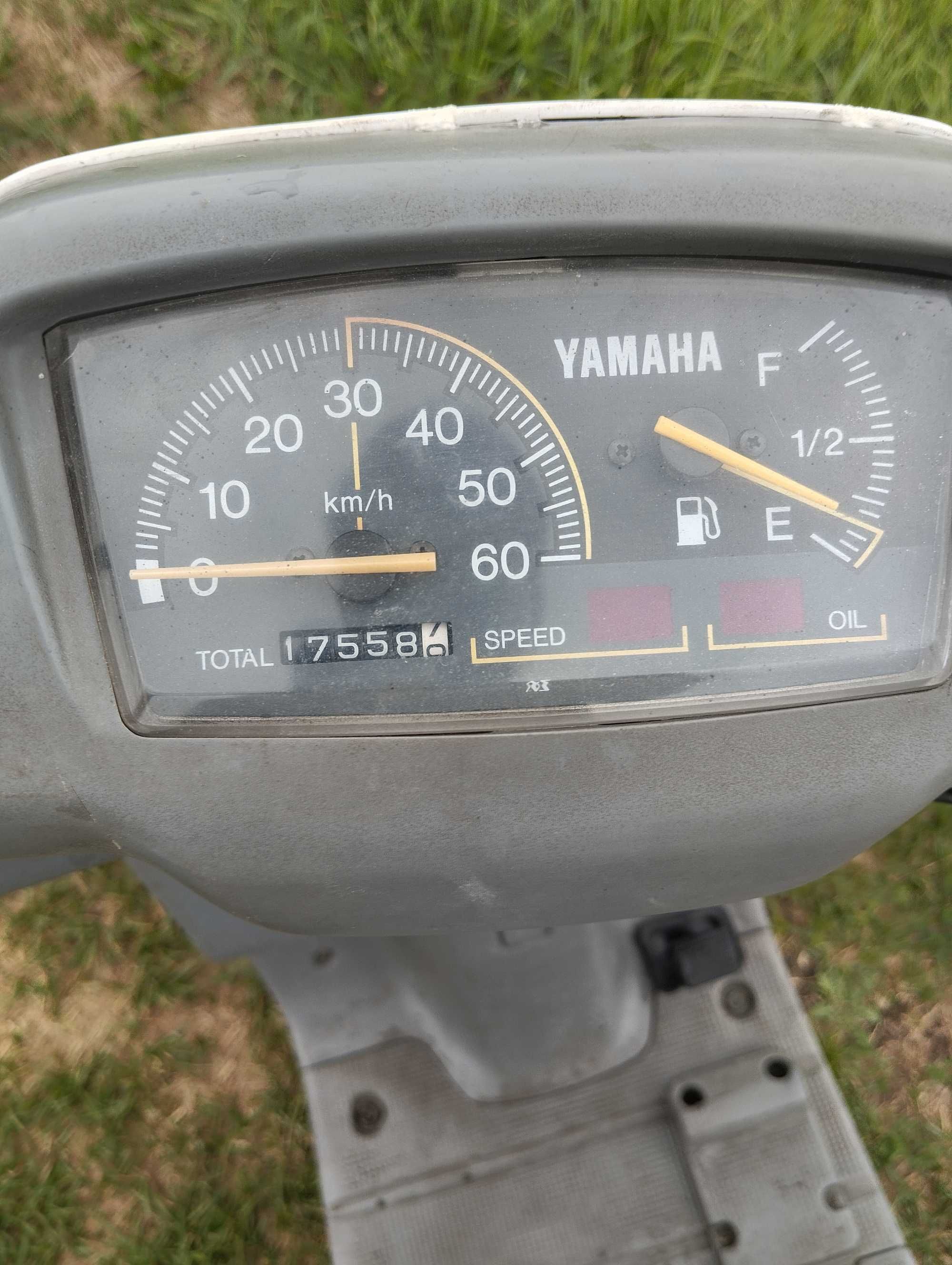 Продам скутер Yamaha gear 2t