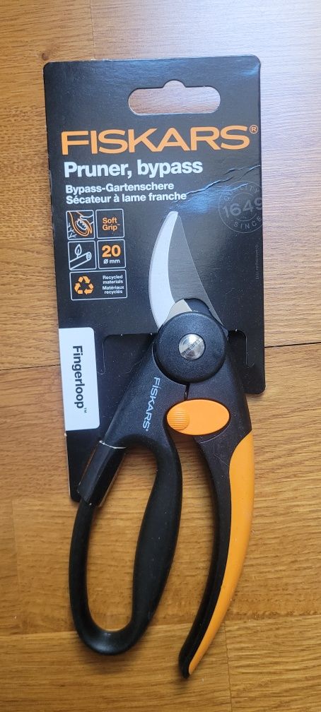 sekator nożycowy fiskars p44