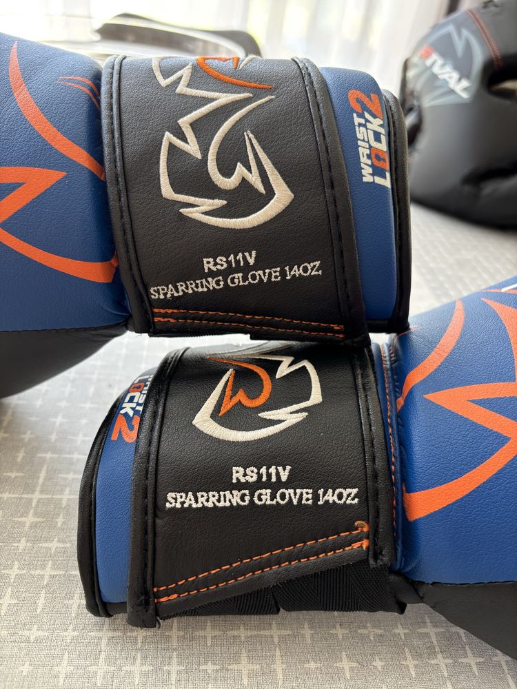 Rival  RS11V 14oz боксерські рукавиці