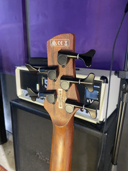 Ibanez SR675    5-струнний бас