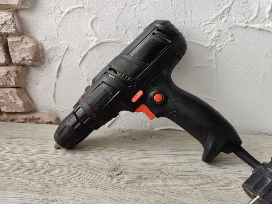 Шуруповерт 220V Dnipro-M td-72