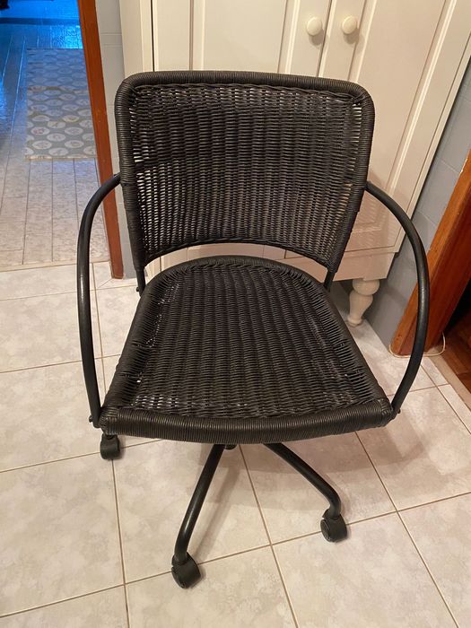 Cadeira Giratória IKEA em bom estado 20€€€