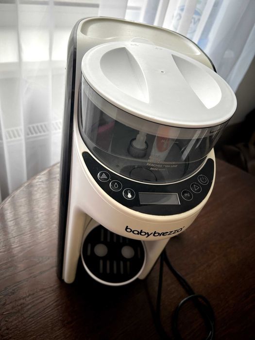 Машинка для приготування суміші Baby Brezza Formula Pro Advanced