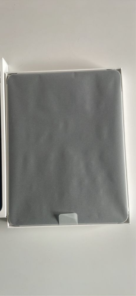 iPad Pro 13” (M4) Wi-Fi + Cellular 256 GB