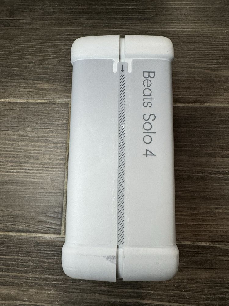 Beats Solo 4 оригінал нові
