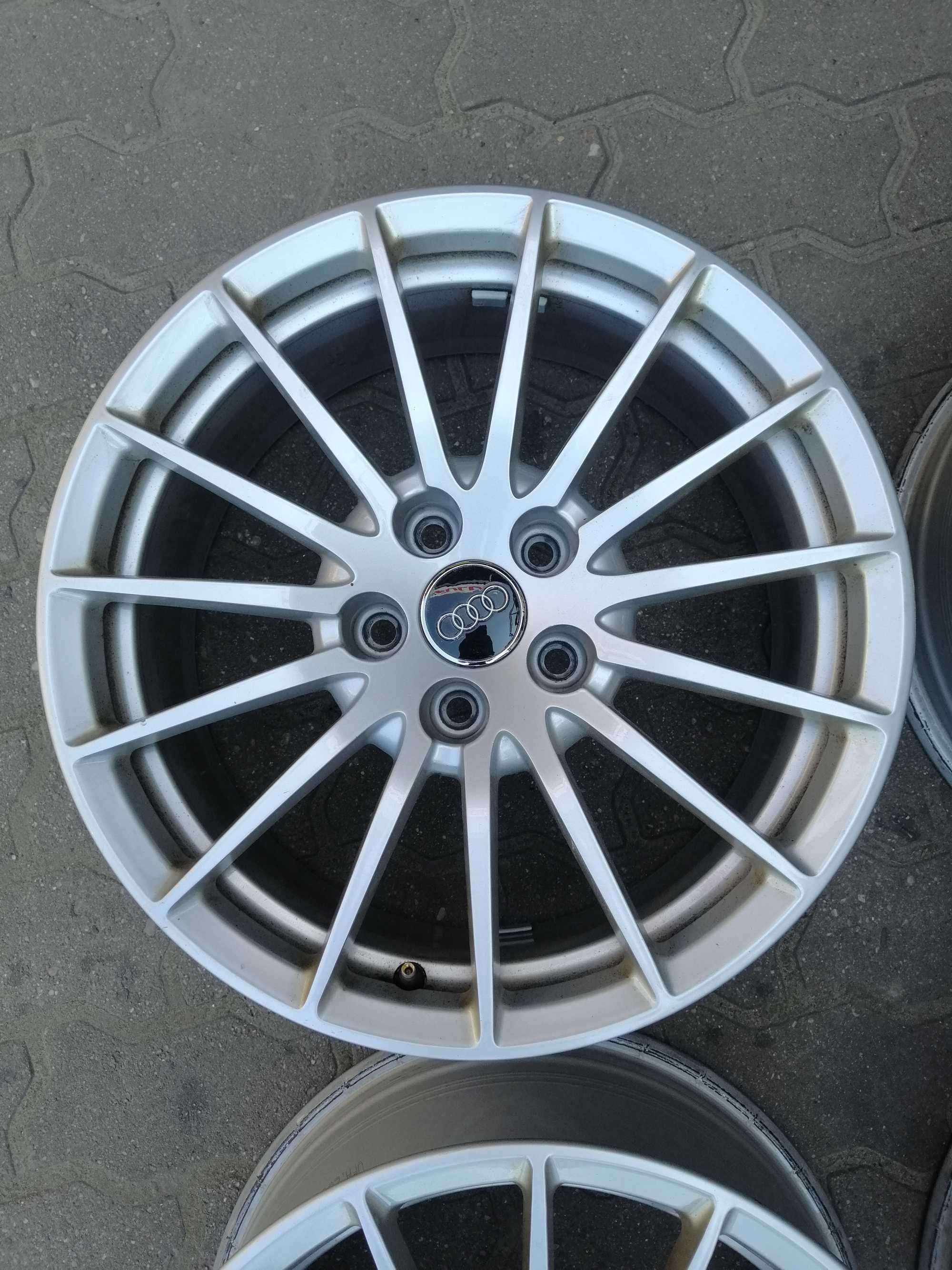 Felgi aluminiowe 5 x 112 R 17 Alufelgi oryginalne Audi Jak Nowe