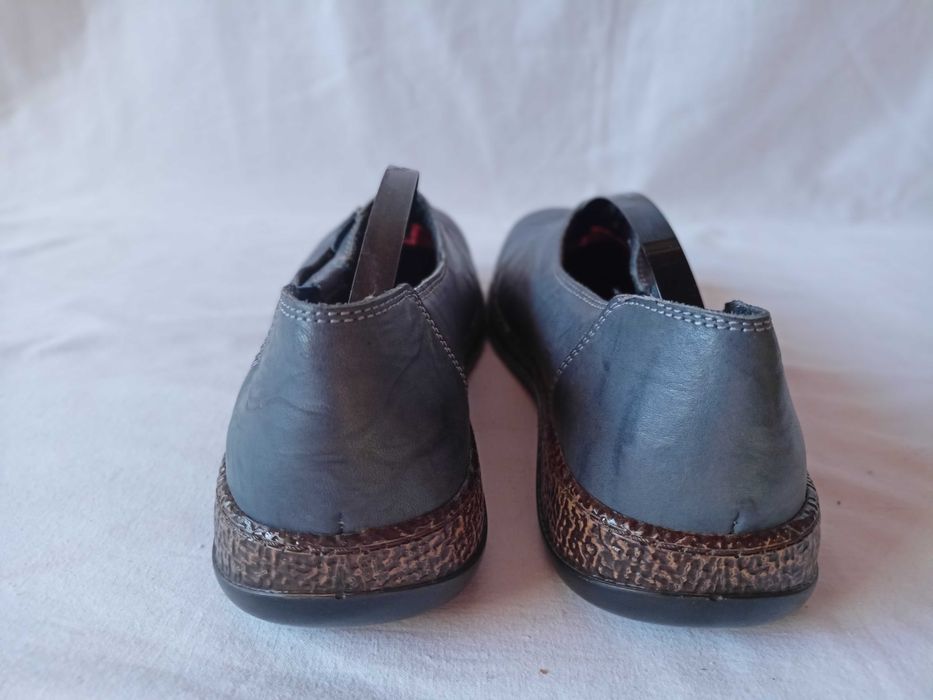 Loretta półbuty roz. 41 - dł. wkł.26,4 cm- skóra- super stan.