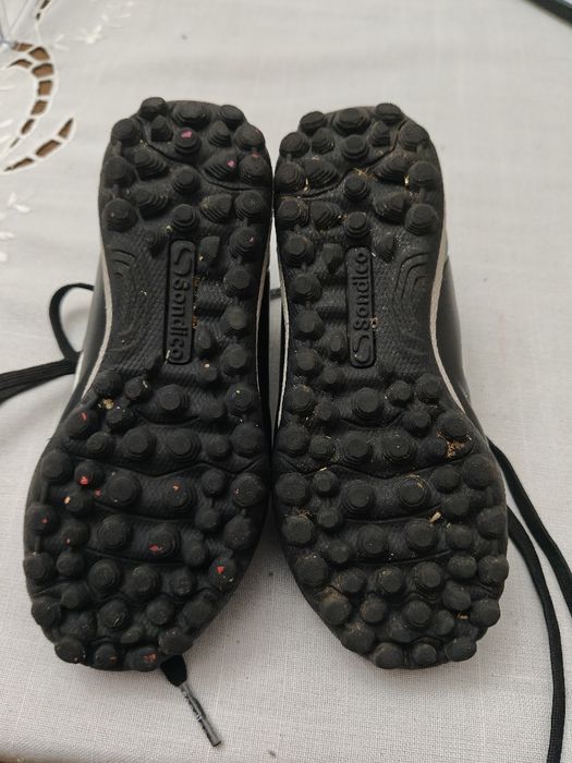 Sapatilhas futebol criança