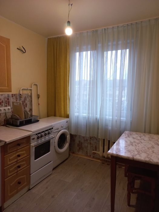 1кім Левка Лук'яненка, погодинно, подобово