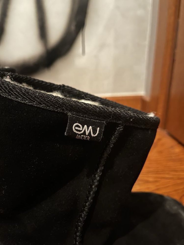 Czarne Emu Wool Stinger