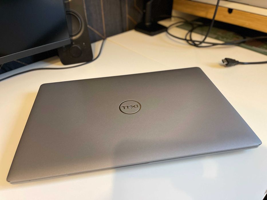 Laptop Dell Precision 3561 15,6" Intel i7 32GB/512GB + stacja dokująca