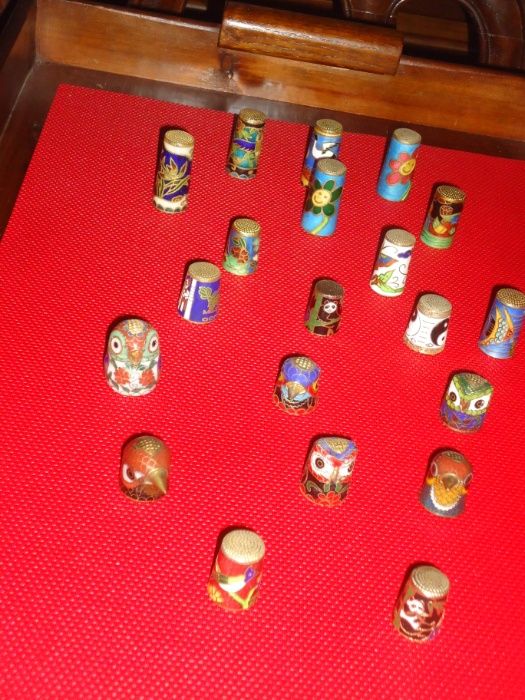 Colecção de Dedais de Cloisonne