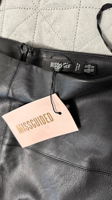 Юбка мини з экокожи