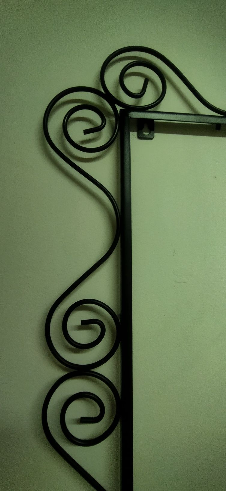 Moldura em ferro nova