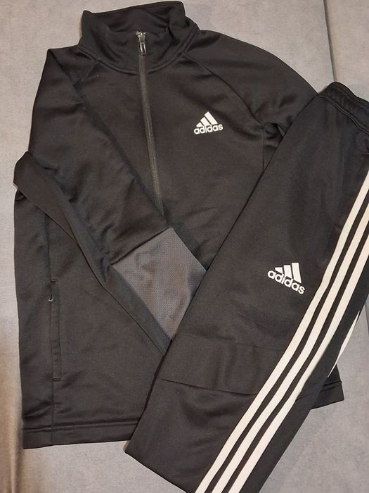 Спорт Костюм Адидас