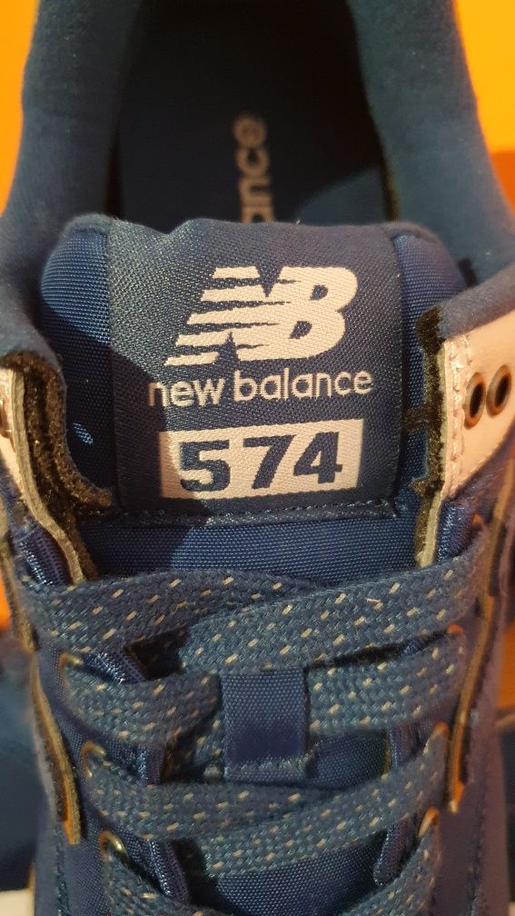 Buty nowe damskie sportowe New Balance  rozmiar 36.5  /  wkładka 23 cm
