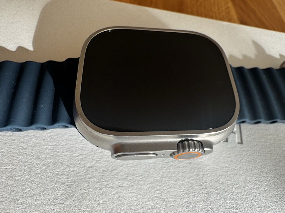 Apple Watch Ultra 2 (Model A2986, 49 mm)