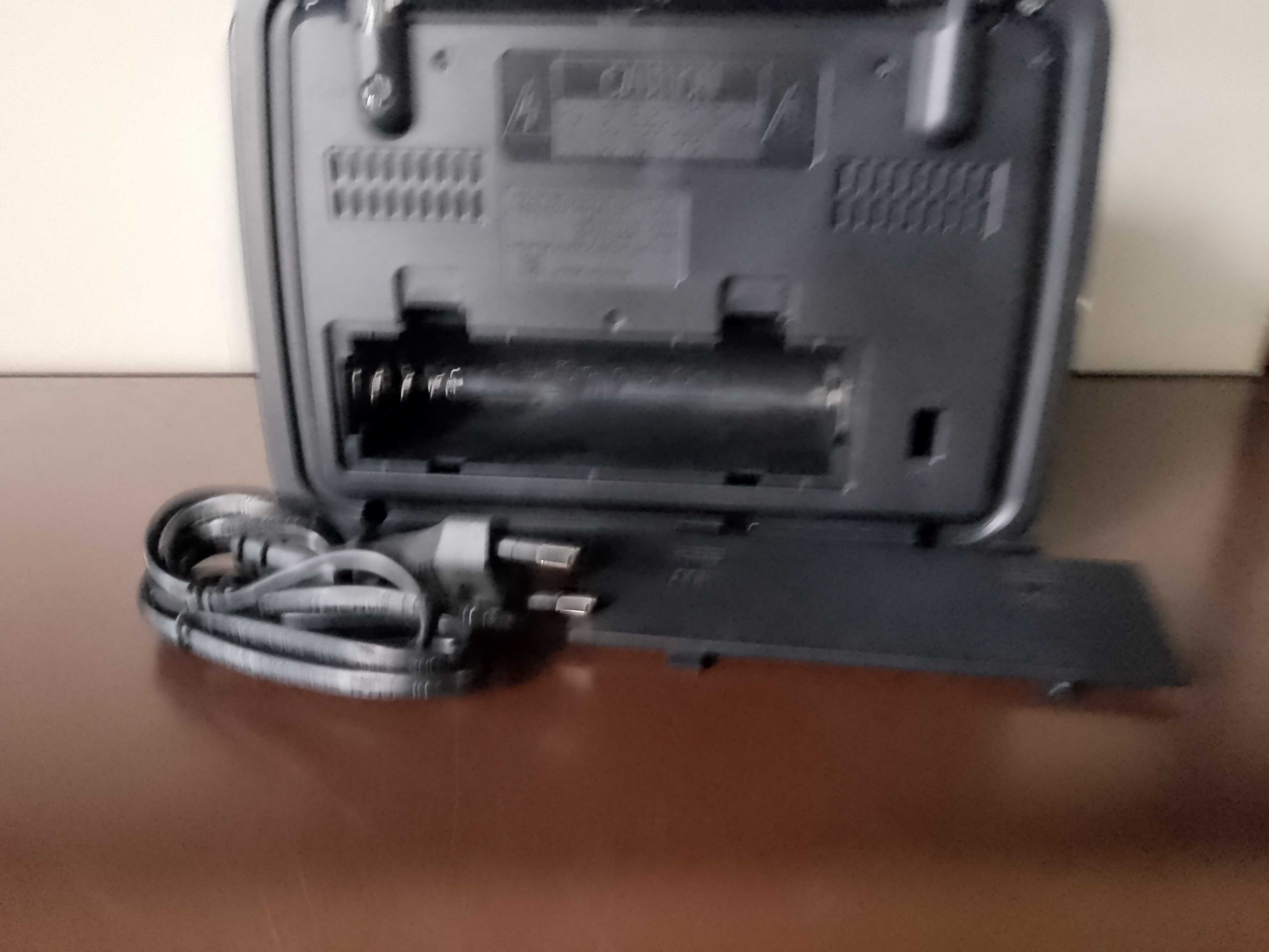 Radio budowlane sieciowo-bateryjne FM, SW Golon RX-BT455S bluetooth