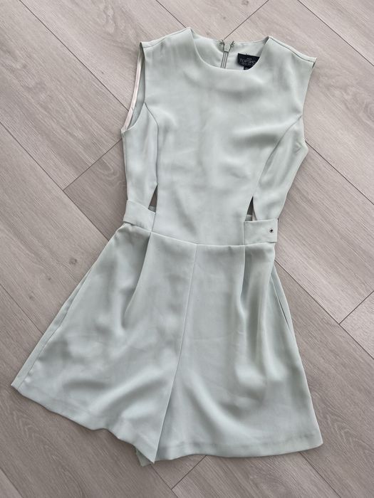 Комбінезон з шортами