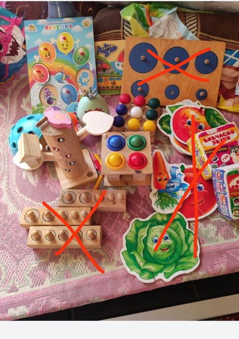 Іграшки монтесорі. Розвиваючі іграшки