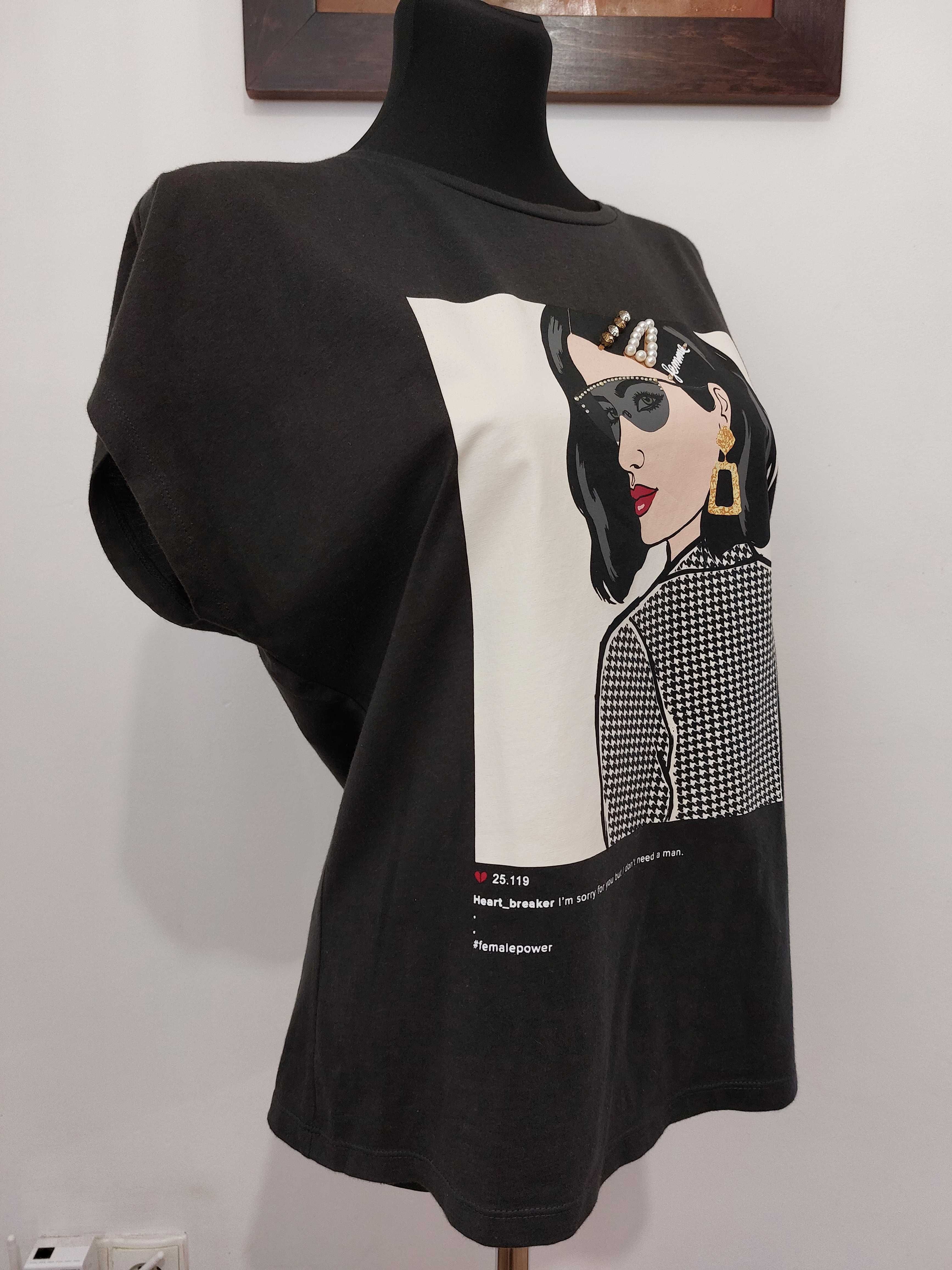 Grafitowy T-shirt z nadrukiem i dżetami