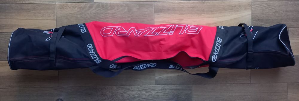 Pokrowiec na narty marki Blizzard