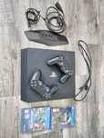 PS 4 pro 1TB - dwa pady, zestaw