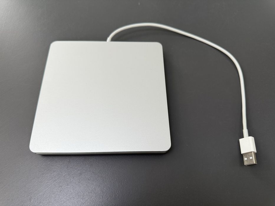 Дисковод Apple USB SuperDrive а1379
