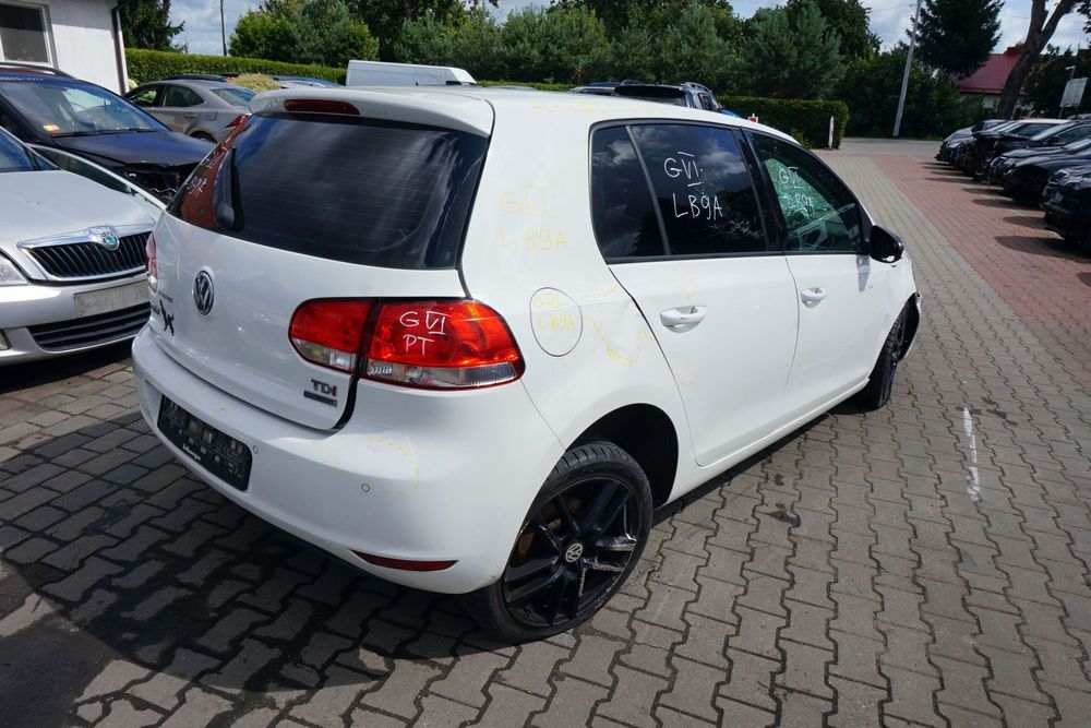 KOMPRESOR KLIMATYZACJI SPRĘŻARKA GOLF VI 1.6 TDI 5N0820803 VOLKSWAGEN 2008-2016