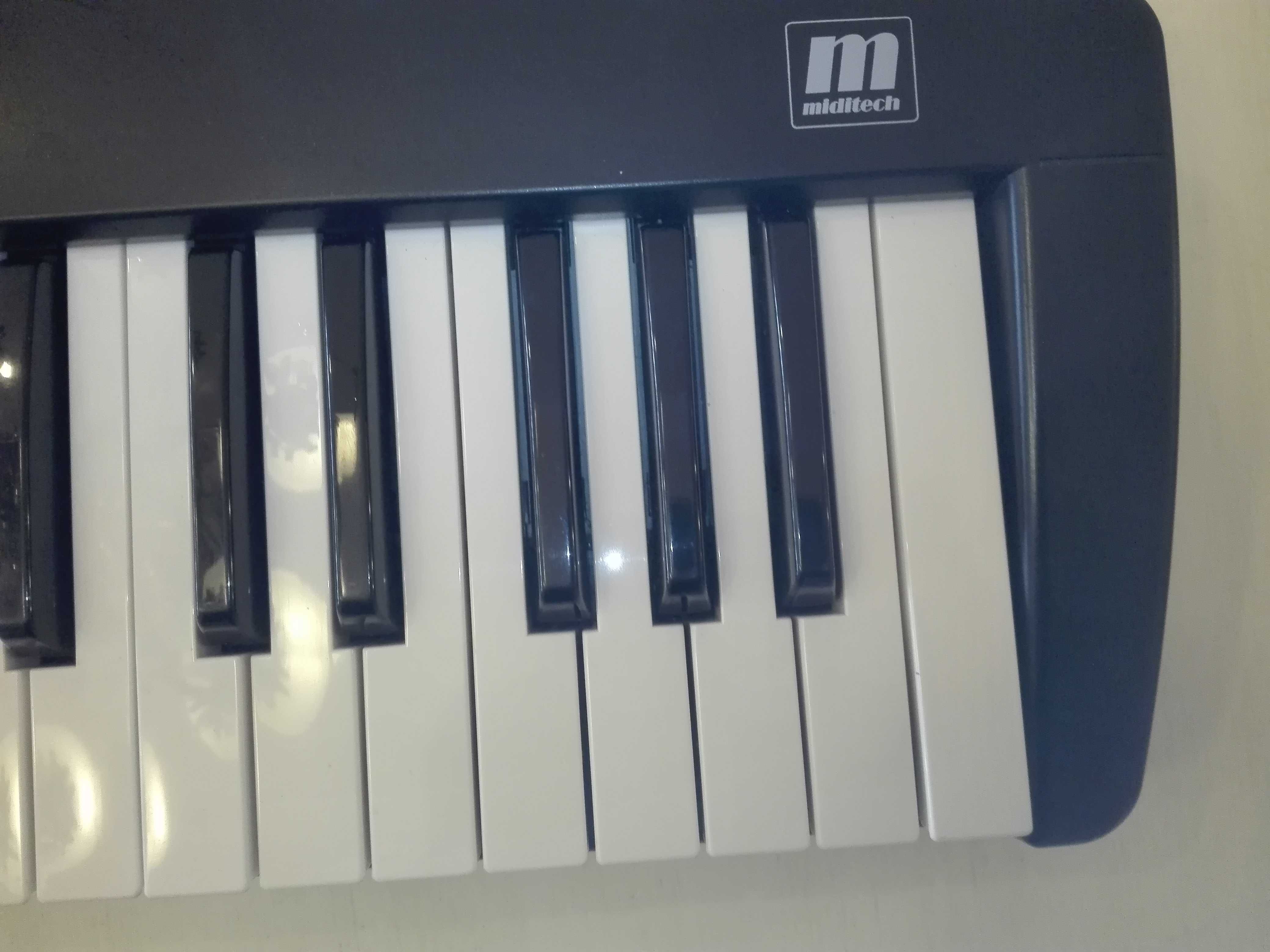 vendo teclado midi miditech como novo