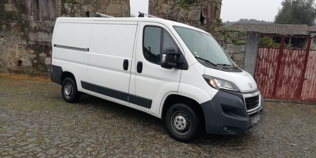 Peugeot Boxer 2.2 HDI 130cv 3Lugares