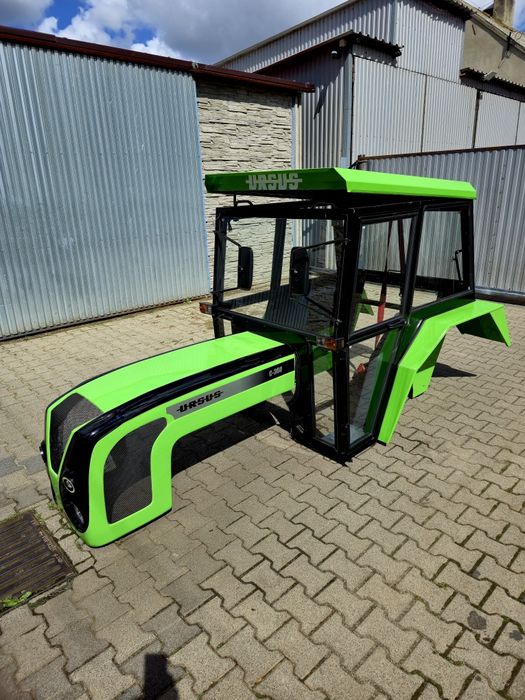 Kabina c360 c330 Maska c360 Kabina ciągnikowa c360 c4011 nowe kabiny