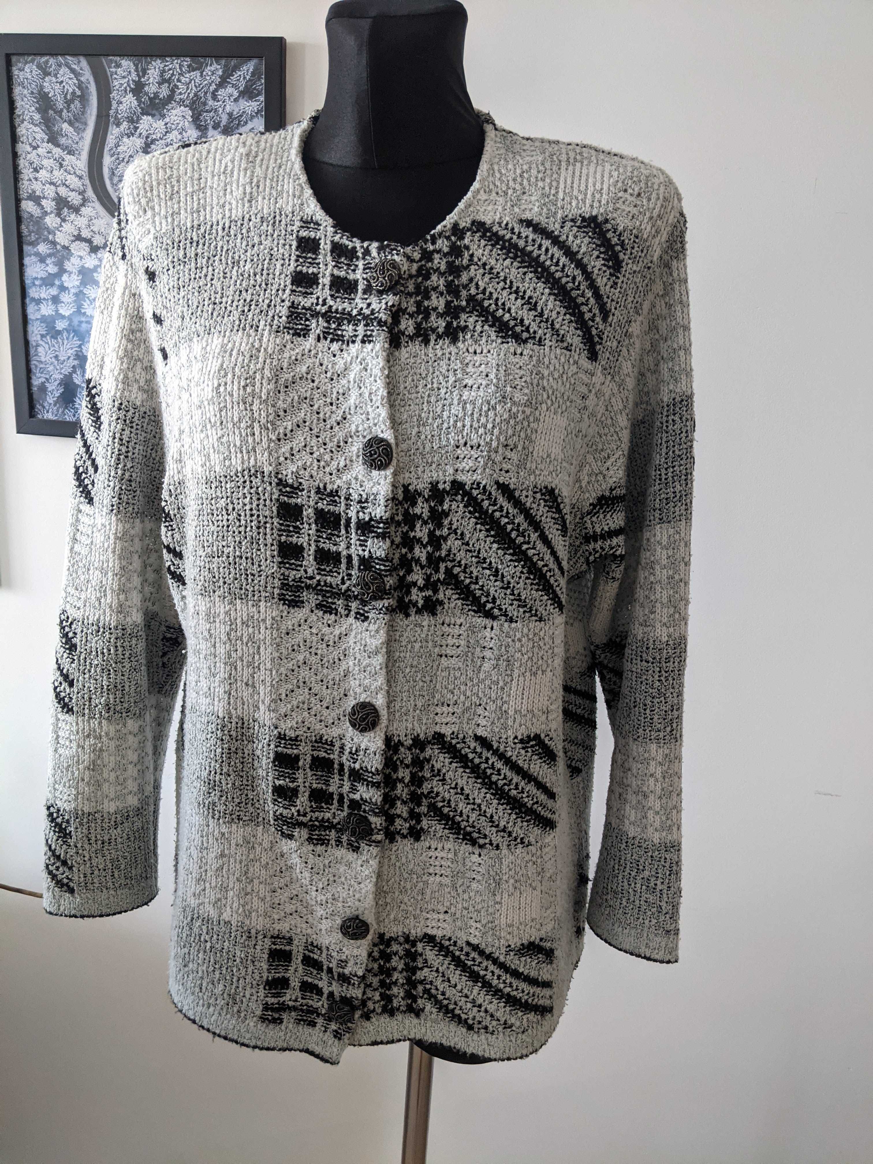 Sweter damski 46 mięsisty zgrabny długi krateczka
