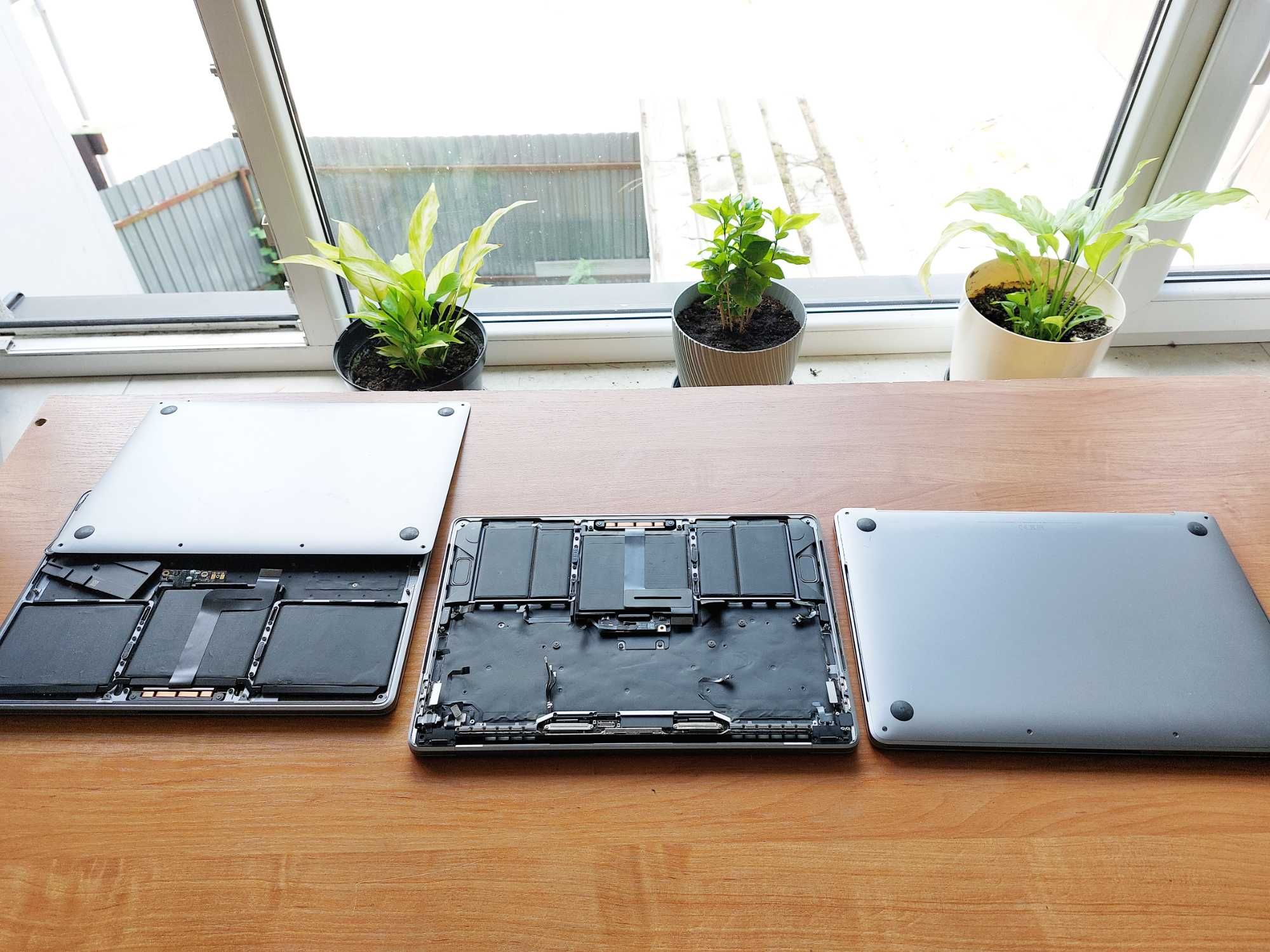 Apple MacBook Pro na części (4 sztuki)