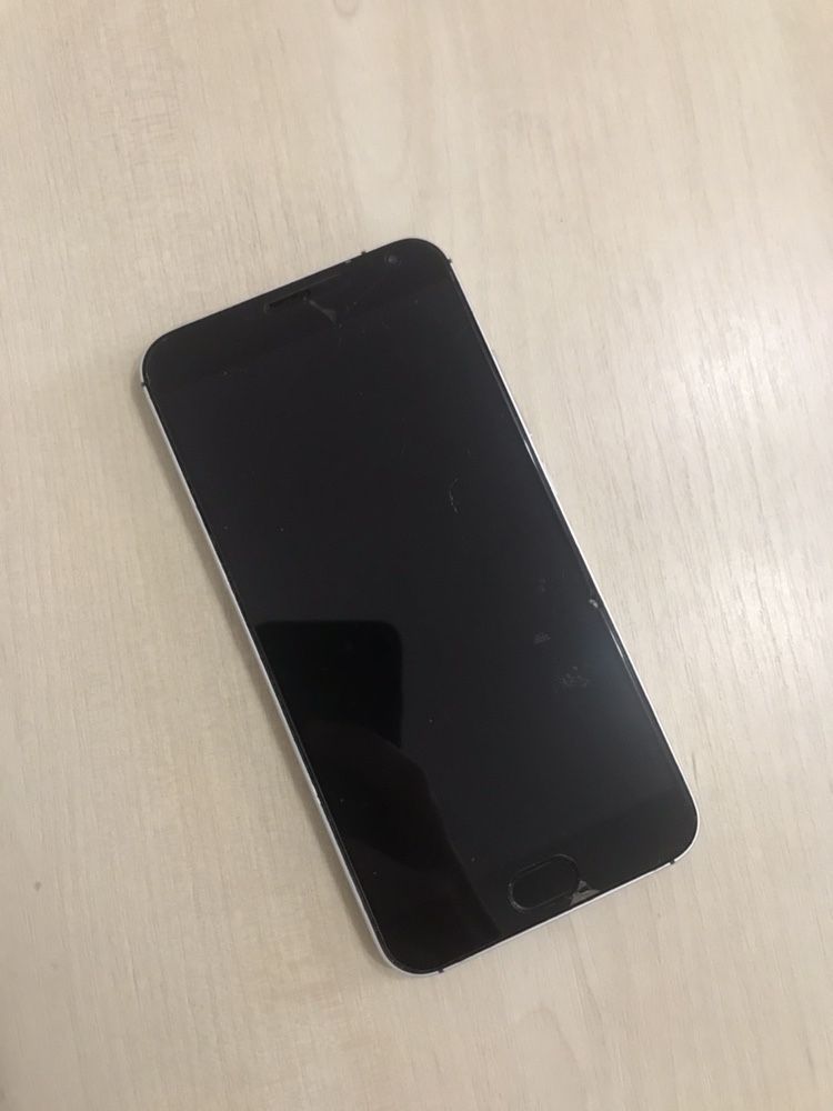 Телефон Meizu MX5 (неробочий)
