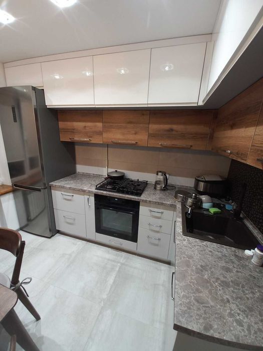 Продам 2к квартиру на ж/м Тополь