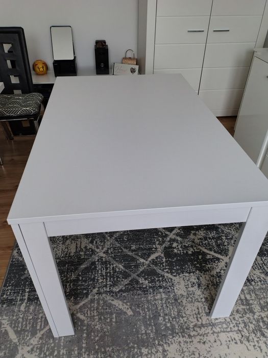 Sprzedam stół rozkładany