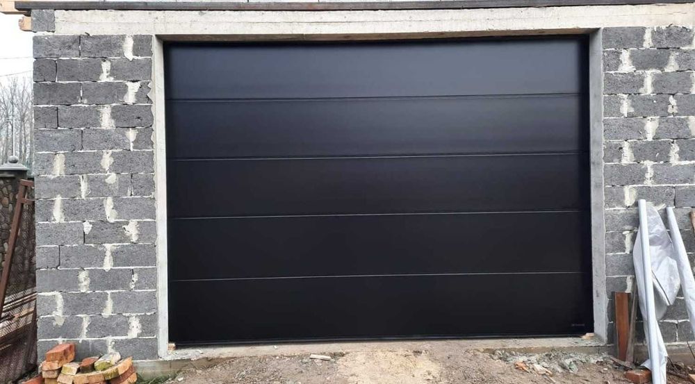 Гаражні секційні, ролетні ворота / автоматика