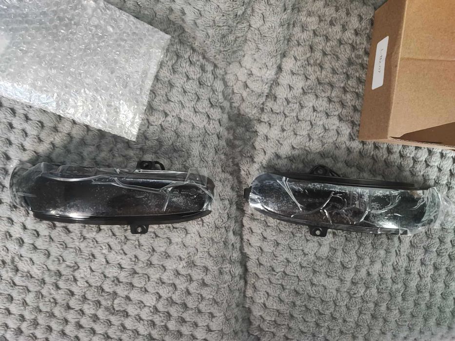 Kierunkowskazy do lusterek Mercedes W211 W203