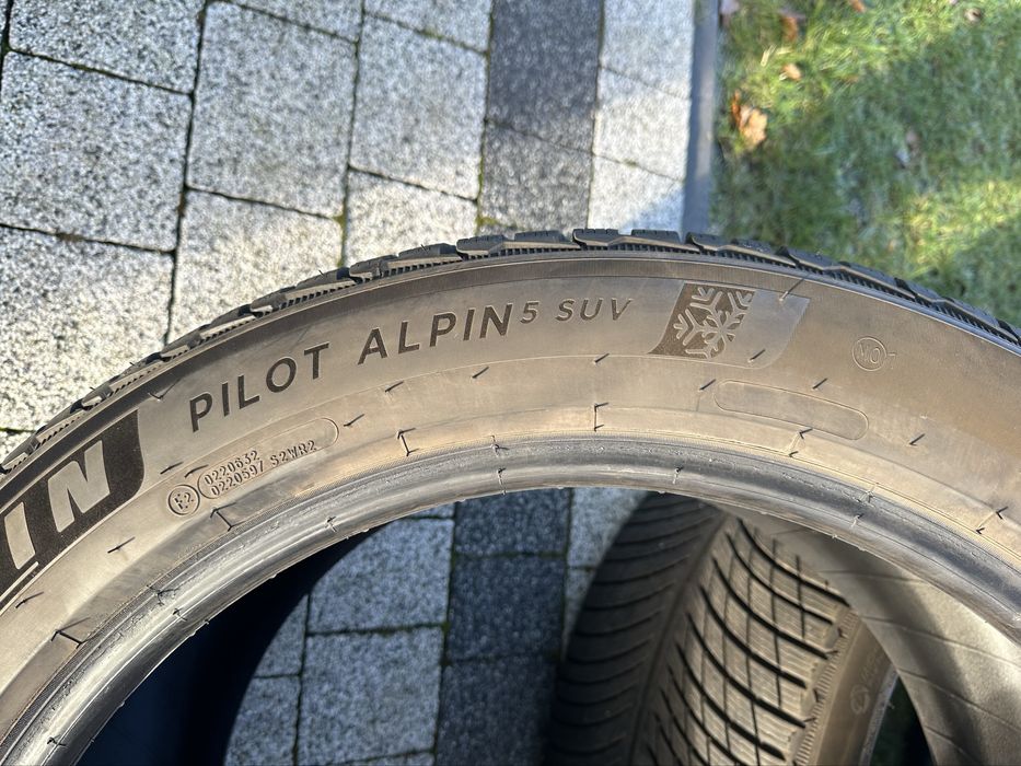 Opony Zimowe Michelin Pilot Alpin5 SUV 325/40/22 114V 2024 Rok 8mm BDB