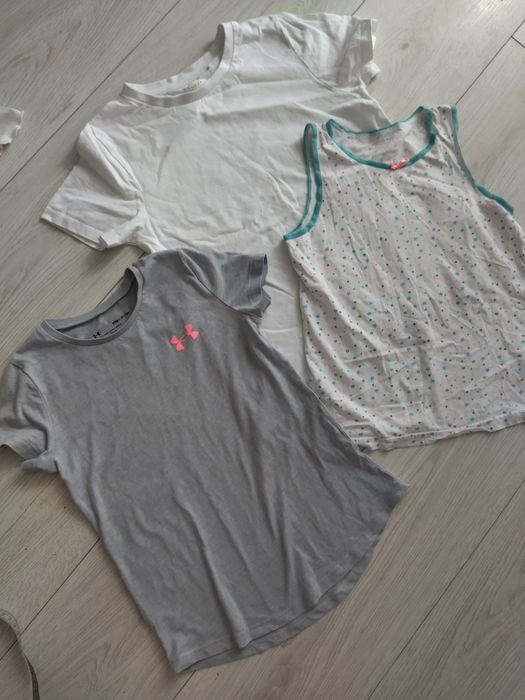 р.134/8 років Лот одягу для дівчинки зимова тепла куртка светри блузи