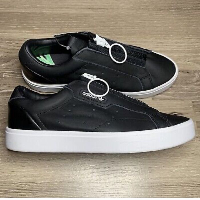 Кросівки жіночі Adidas