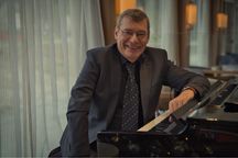 Muzyk-pianista -wokalista -koncerty -oprawa imprez-hotele-restauracje
