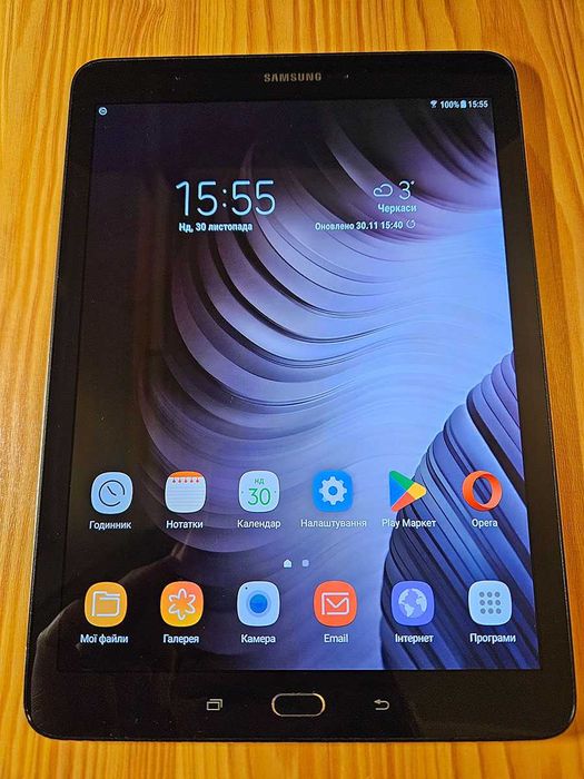 Планшет 9.7" Samsung Galaxy Tab S2 (SM-T813) з оригінальним чохлом