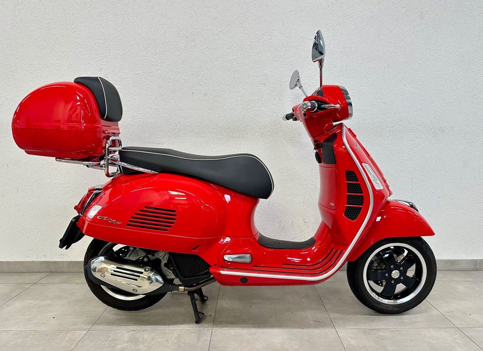 Vespa GTS SUPER 125/ Kat. B/ 12 KM/ ABS/ FV VAT 23%/ Piaggio