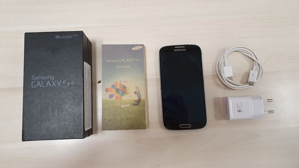 Telefon Samsung Galaxy S4 Black Edition