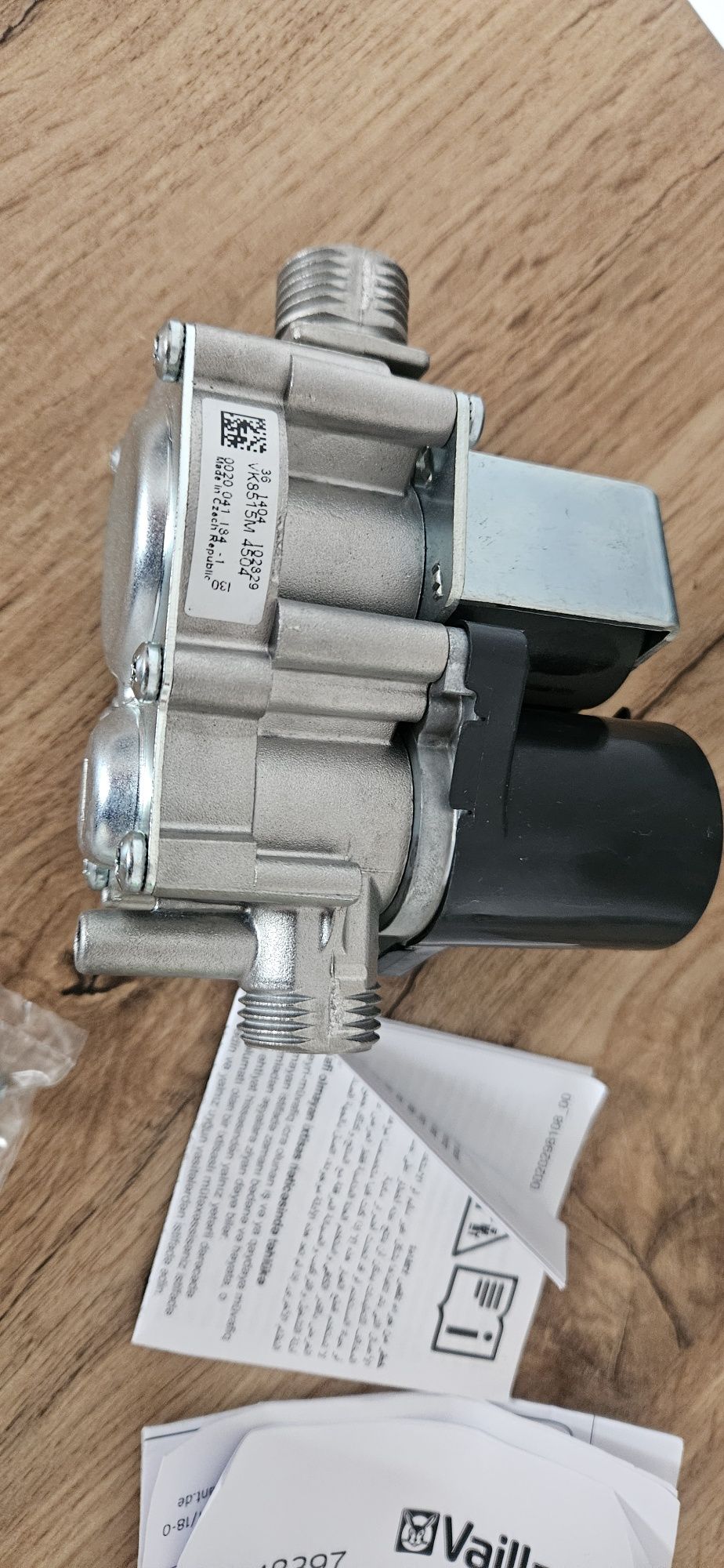 Blok gazowy Honeywell VK8515M 4504 Vaillant zawór