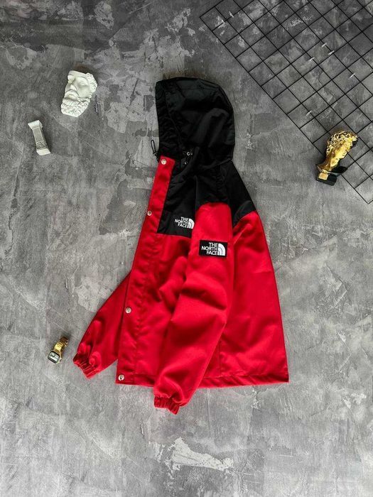 Вітровка TNF The North Face Red Black чоловіча з біркою qr-code 57/XH5